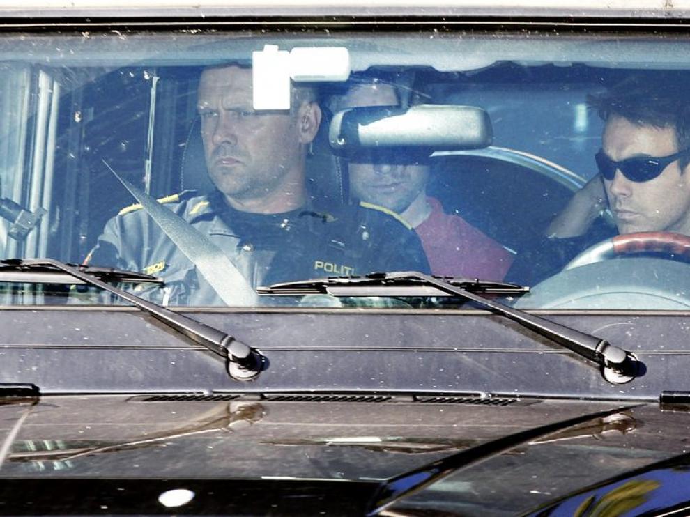 Breivik a su llegada a los juzgados esta mañana
