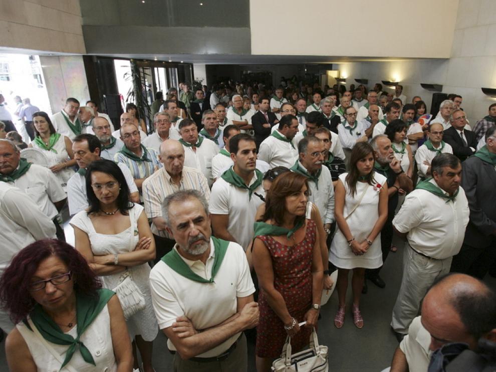 Asistentes a la recepción del 12 de agosto en la Diputación el año pasado.