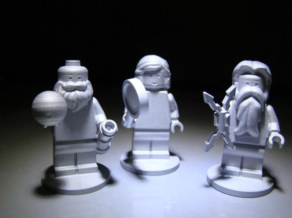 Las tres figuras de Leo que viajarán a la NASA