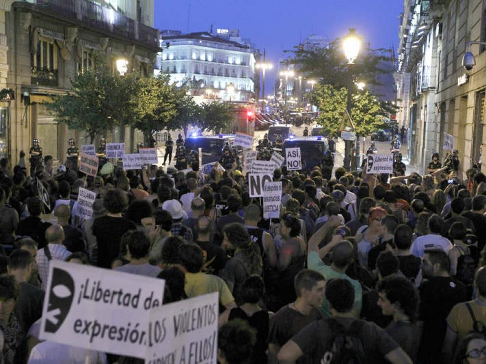 La Policía bloqueaba este miércoles los accesos a Sol