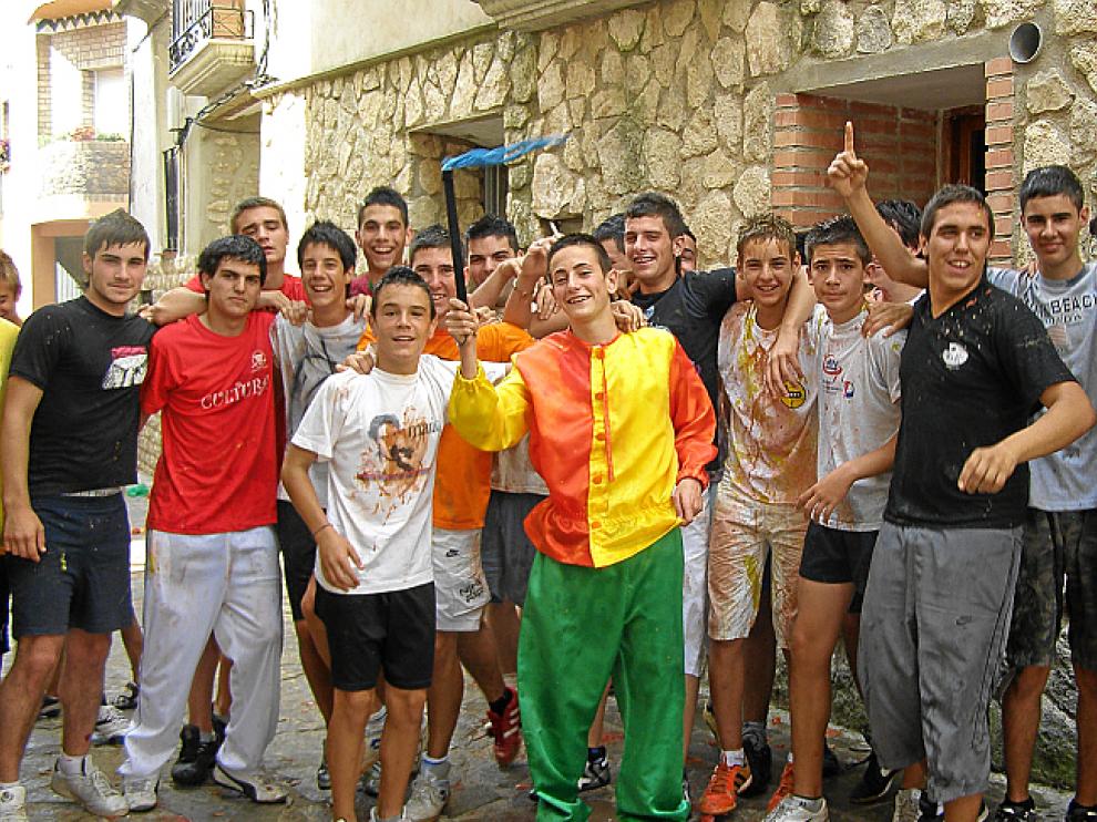 Así quedaron los vecinos de Vera tras la tomatina.