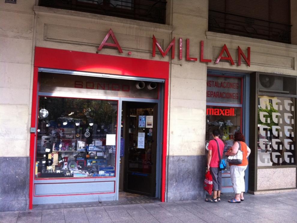 Fachada de A. Millán, en el paseo de la Independencia
