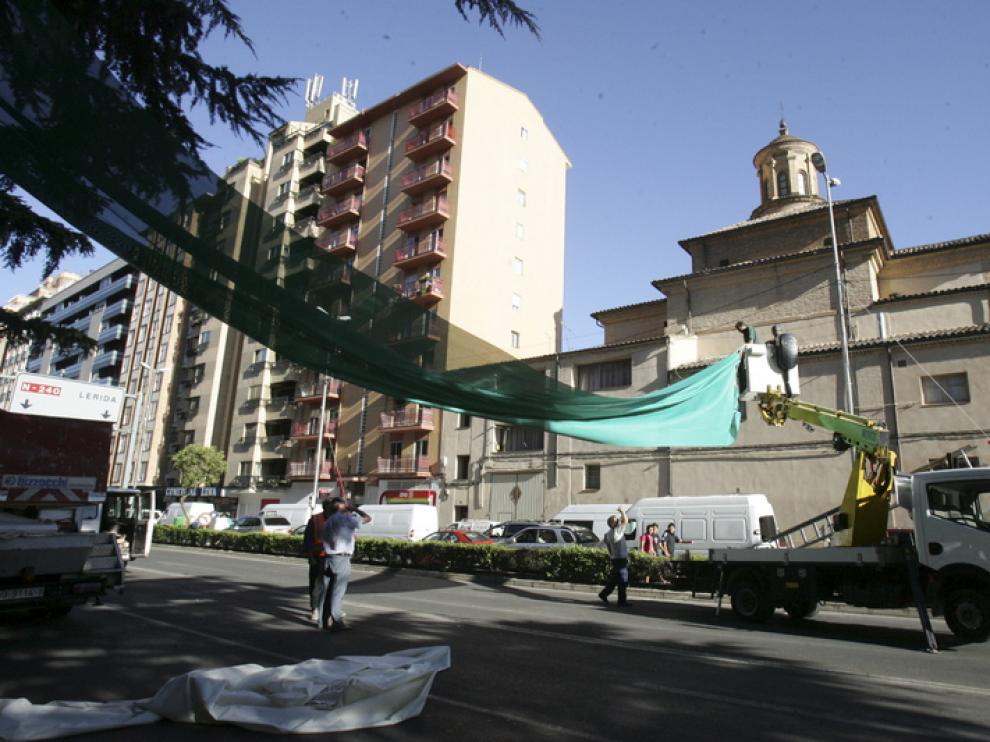 Preparativos para las fiestas de San Lorenzo en Ramón y Cajal de Huesca