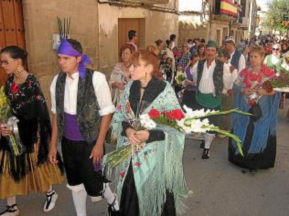 Los maellanos vistieron trajes tradicionales.