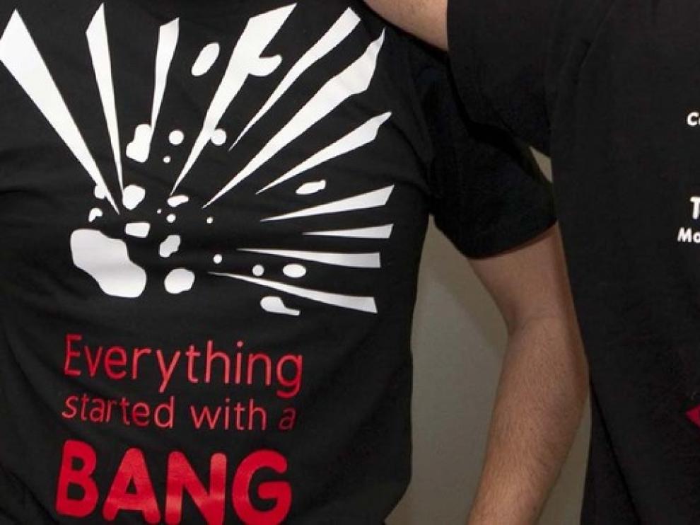 Los ganadores del concurso Enigmas Moleculares logran una camiseta de divulgación de Big Bang Ciencia