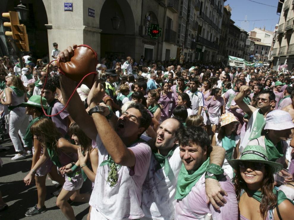 Ambiente laurentino tras el cohete anunciador de las fiestas de Huesca