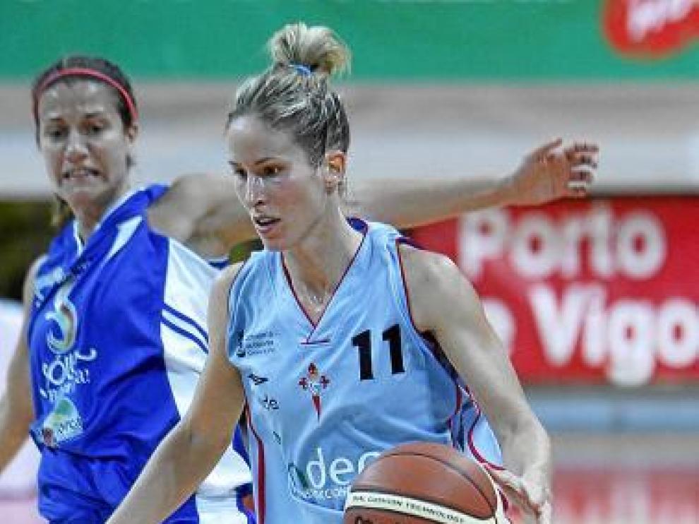 Blanca Marcos, en un partido con el Real Club Celta Indepo.