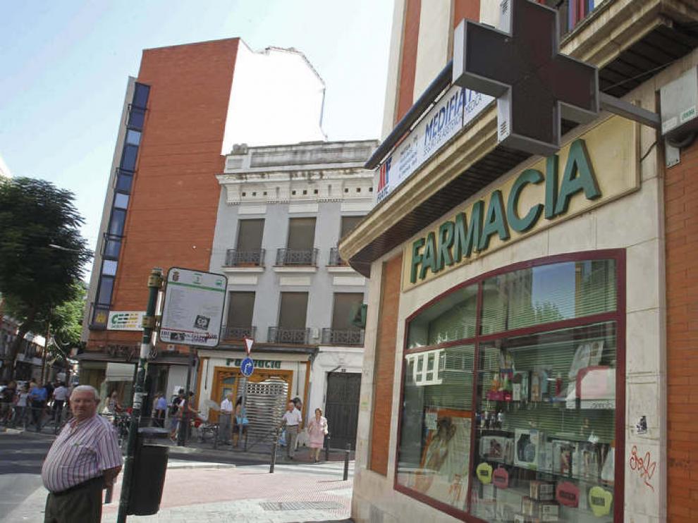 Una de las farmacias de Ciudad Real que ha cerrado sus puertas.