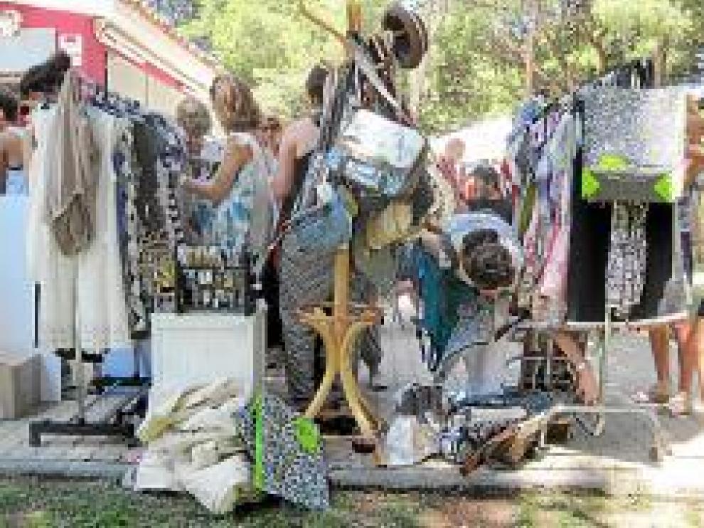 El último de los mercadillos terraluneros.