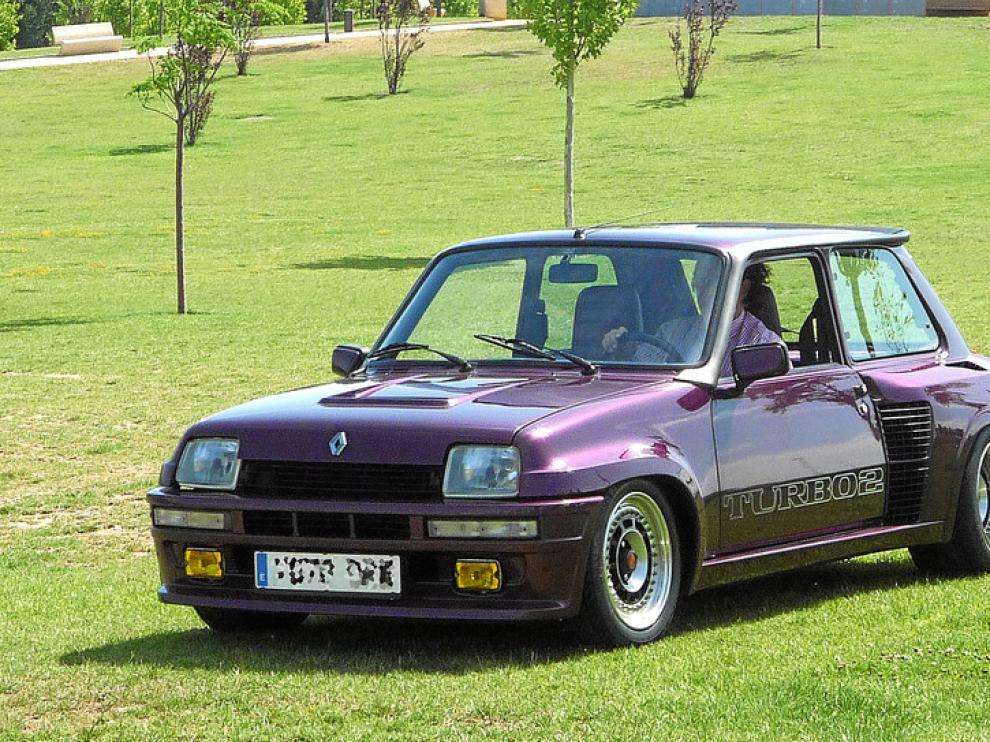 Este biplaza de inconfundible silueta fue concebido para los rallys