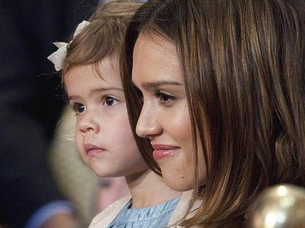 La actriz, con su hija Honor Marie.