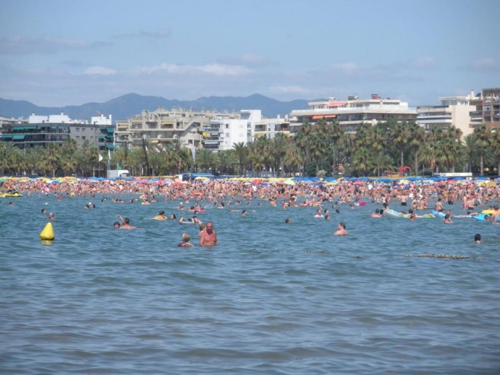 Estos días, la temperatura del agua ronda los 28º