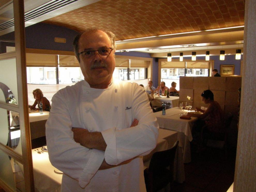 Joan Bosch en su restaurante de la calle Rambla Jaume I de Cambrils