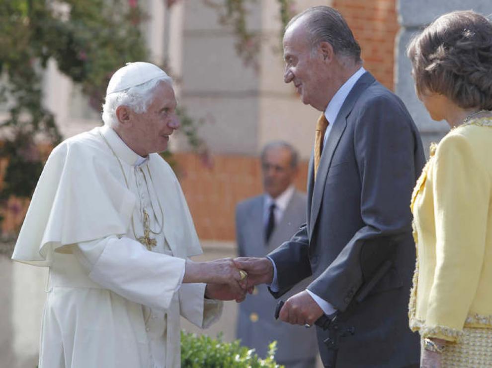 Los Reyes reciben al Papa en a Zarazuela