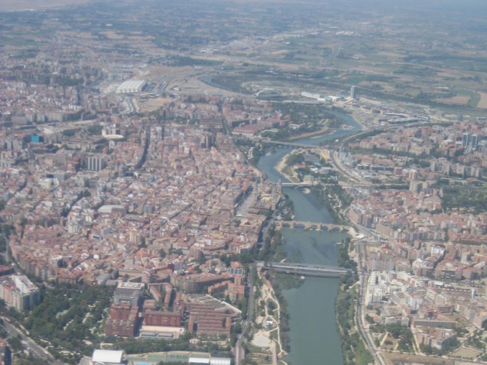 Imagen aérea de Zaragoza, capital de la única provincia que sobreviviría al 'tijeretazo' italiano