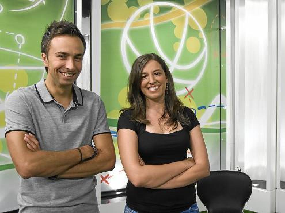 Alfonso Pueyo y Ana Matallana, presentadores de 'Play Zaragoza'.