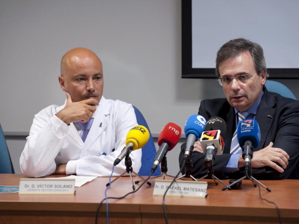 El director de la Organización Nacional de Trasplantes, Rafael Matesanz, a la derecha