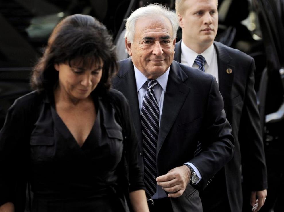 DSK llega a los juzgados para saber si se retiran los cargos