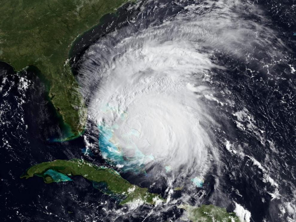 El huracán Irene está llegando a la costa de EE.UU.