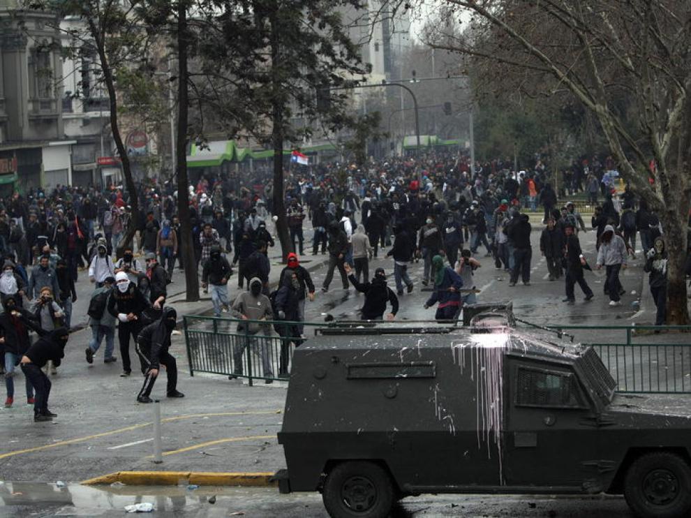 Los disturbios se suceden en las calles de Santiago de Chile