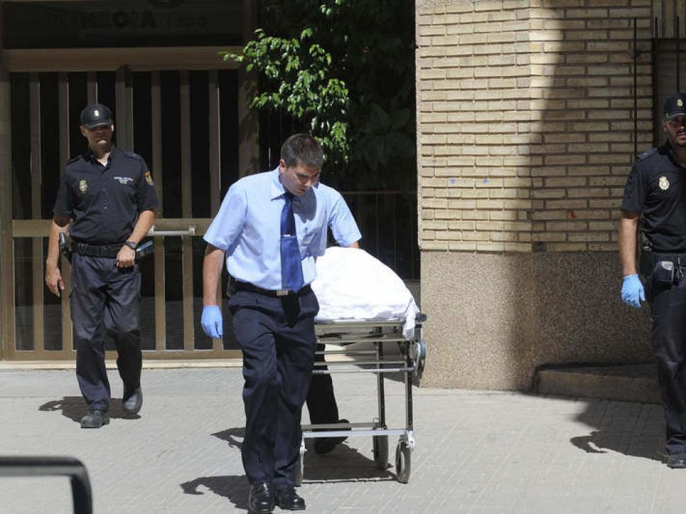 El cadáver de la mujer apareció en el domicilio familiar
