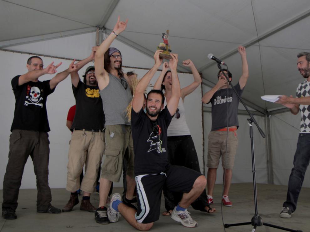 Los ganadores del videominuto celebran su éxito