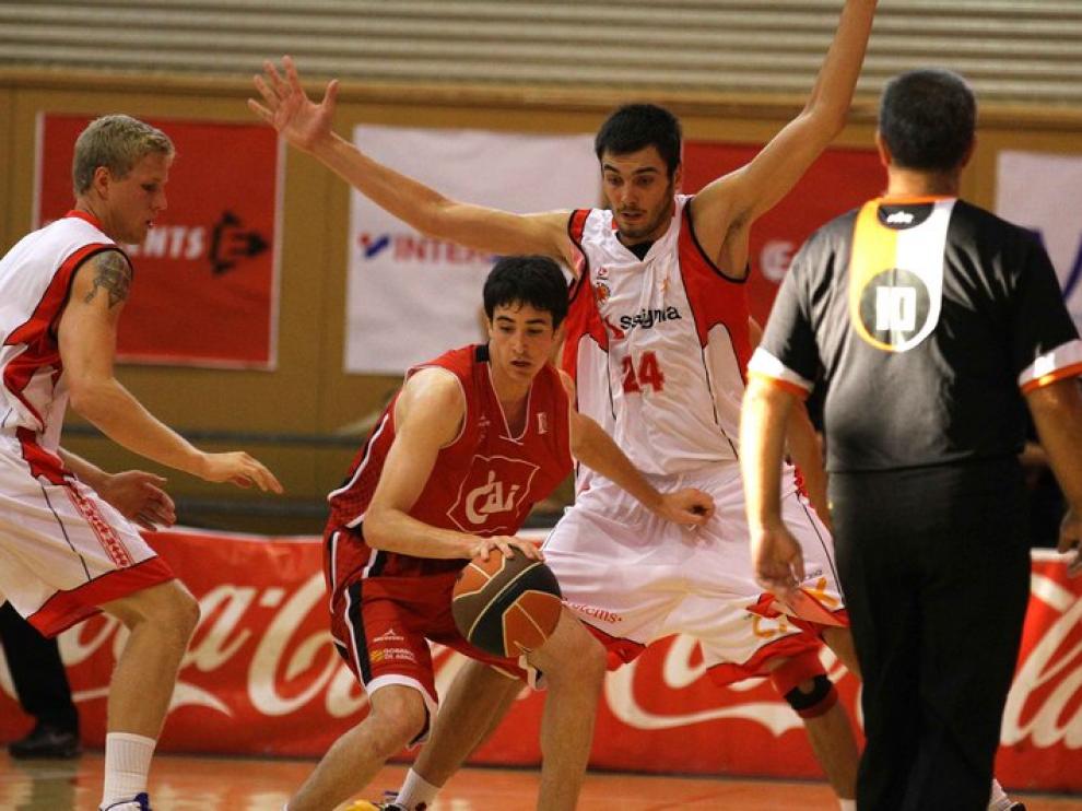 Javi Marín, en un partido con el CAI Zaragoza
