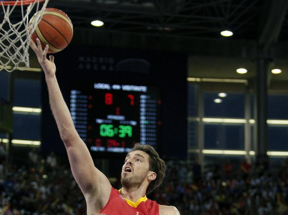 Pau Gasol, en uno de los partidos amistosos disputados para preparar el Eurobasket 2011.