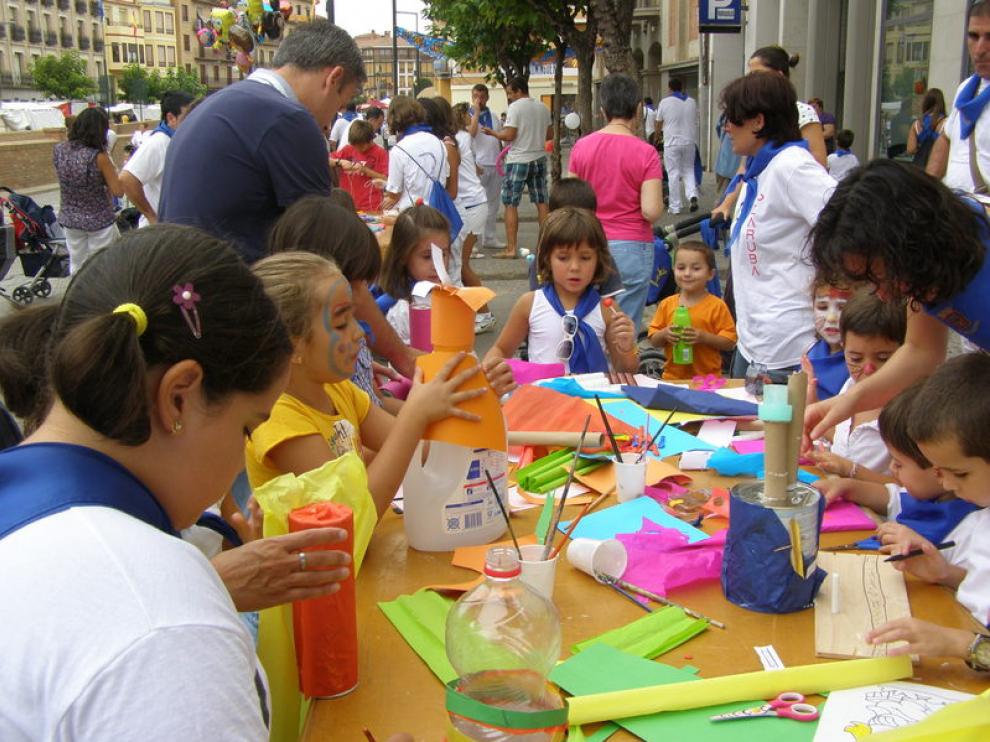 Los pequeños pasaron la jornada manos a la obra.