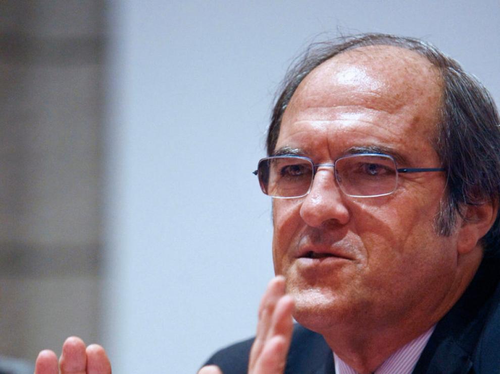 El ministro de Educación, Ángel Gabilondo, durante su intervención en Santander
