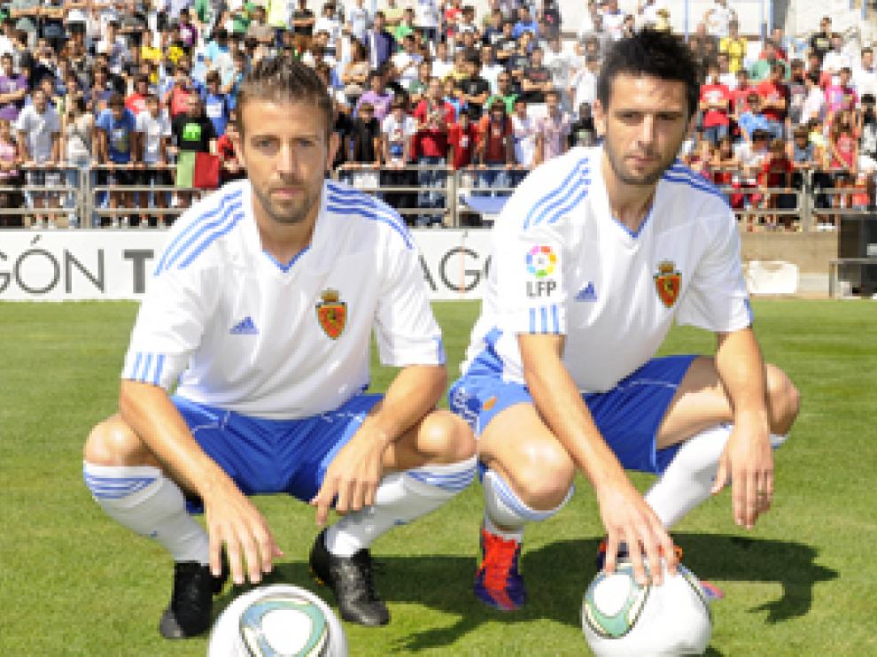 Luis García y Hélder Postiga, con las camisetas de su nuevo equipo