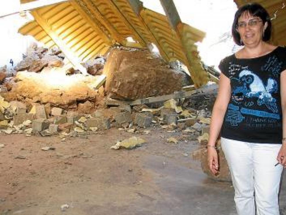 María José Sanz, presidenta de la comunidad, en el garaje.