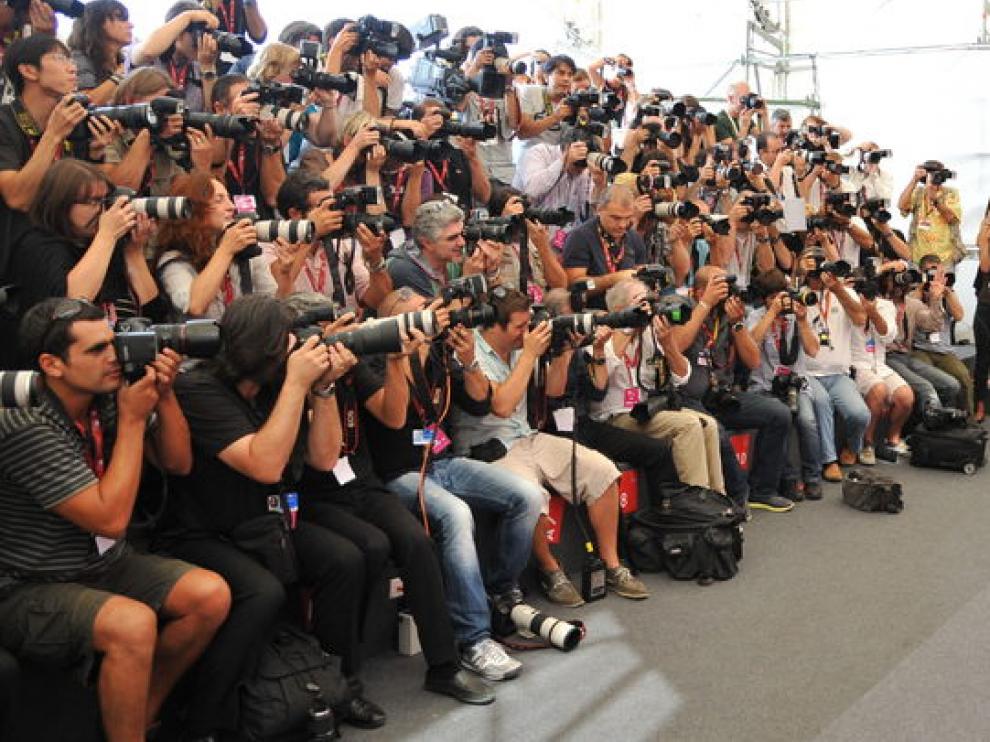 Decenas de fotógrafos, en el photocall del festival