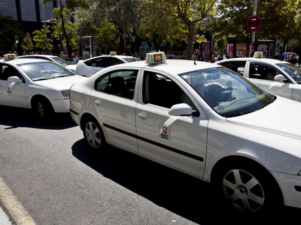 Usuarios y taxistas se benefician