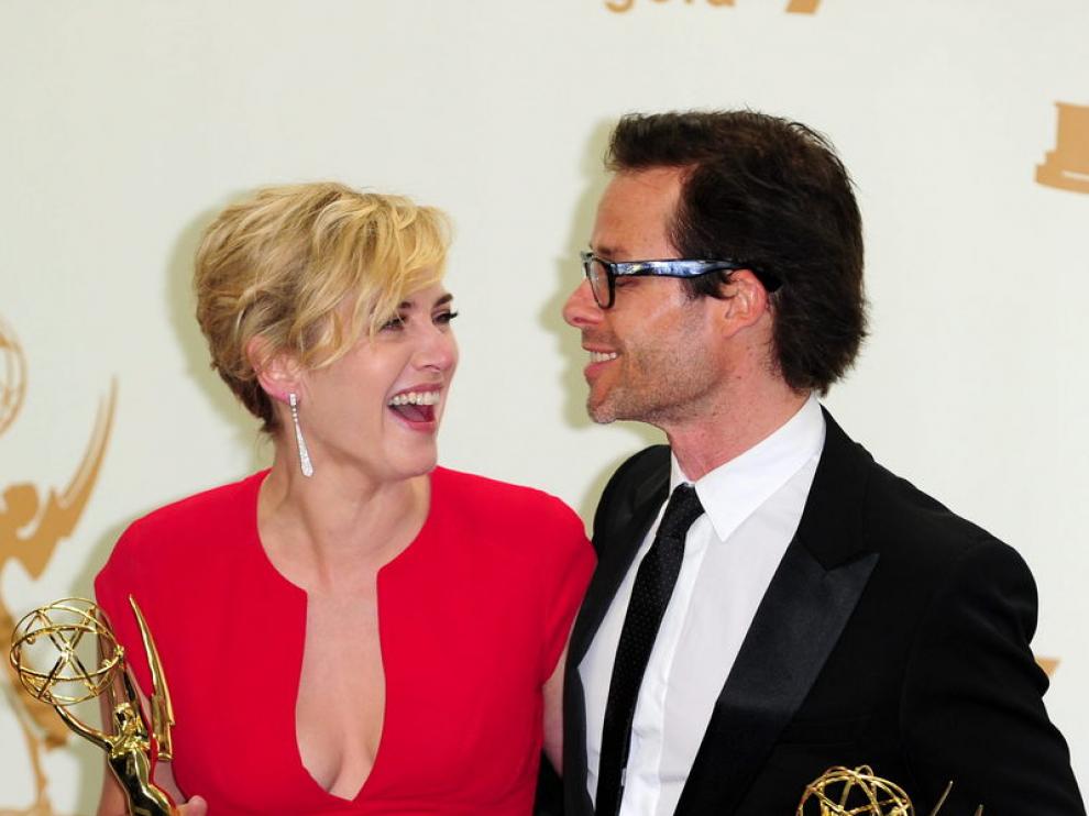 Kate Winslet y Guy Pearce, premios Emmy