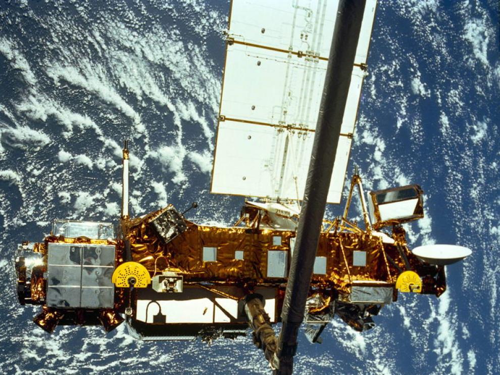 El satélite tiene el tamaño aproximado de un autobús.