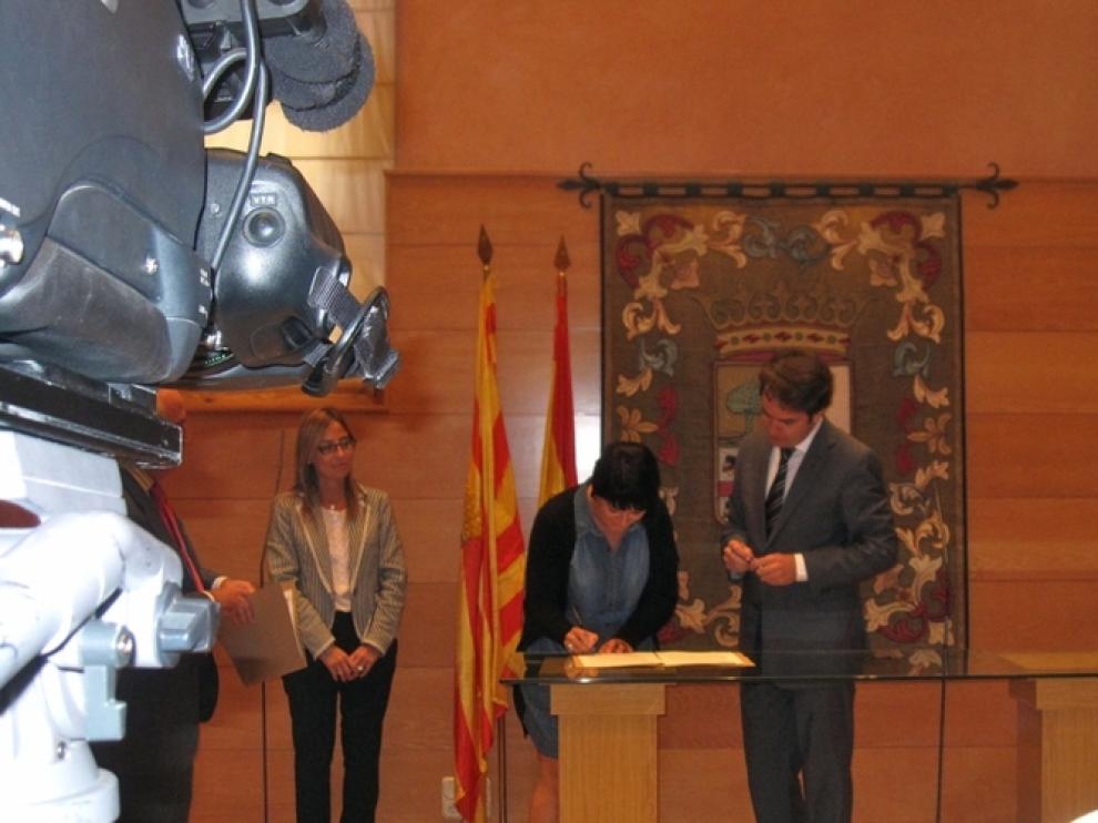 Momento de la firma del convenio