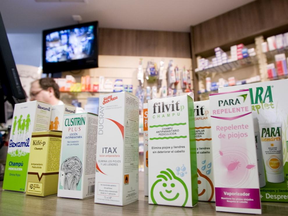 Productos anti-parásitos en una farmacia de Aragón