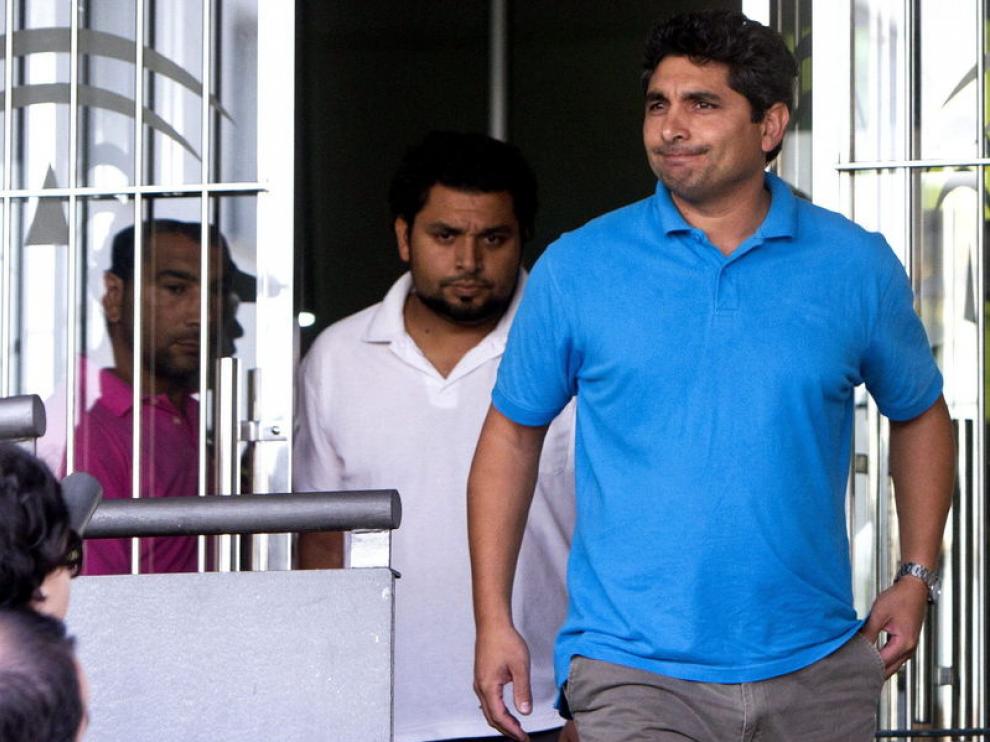 El padre de Mari Luz Cortés sale de los juzgados