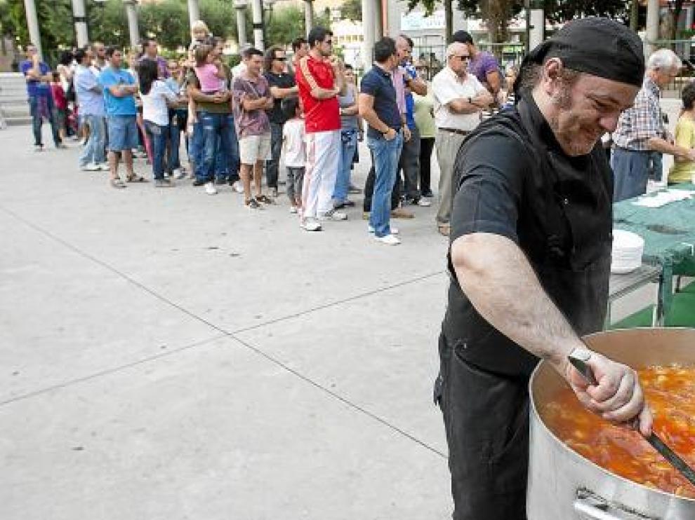 El rancho popular y las migas hicieron las delicias de los vecinos de Parque Goya.