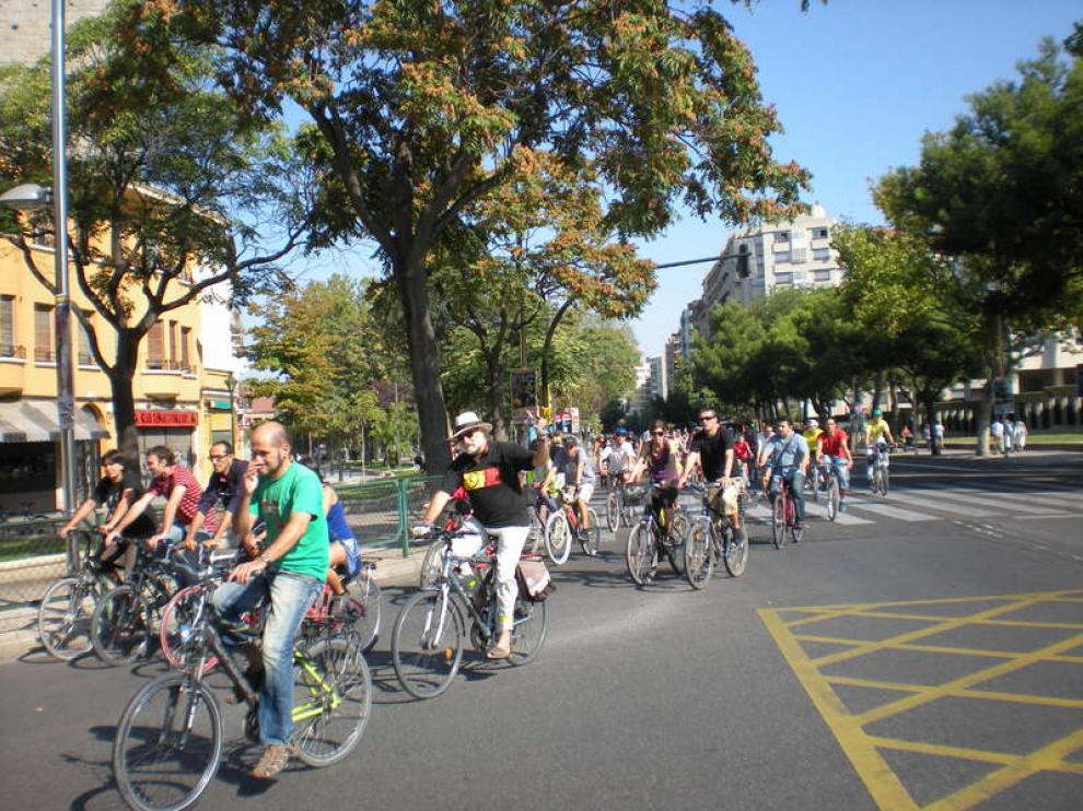 Imagen de archivo de una marcha en bicicleta