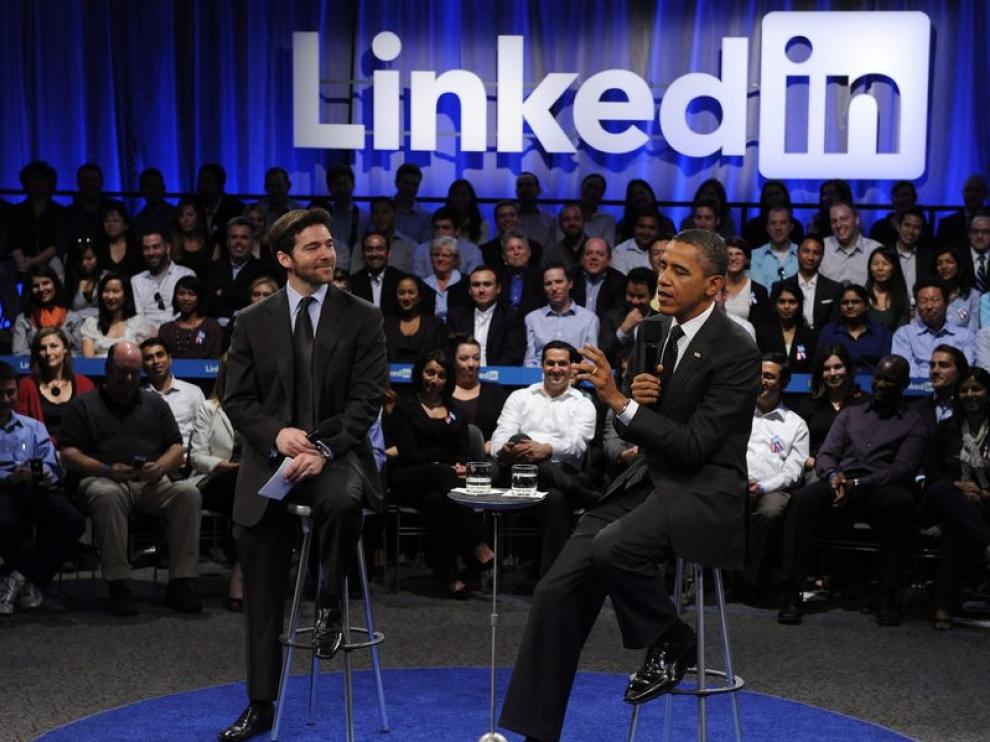 El presidente de EE. UU., Barack Obama, en un encuentro con votantes a través de Internet desde Silicon Valley