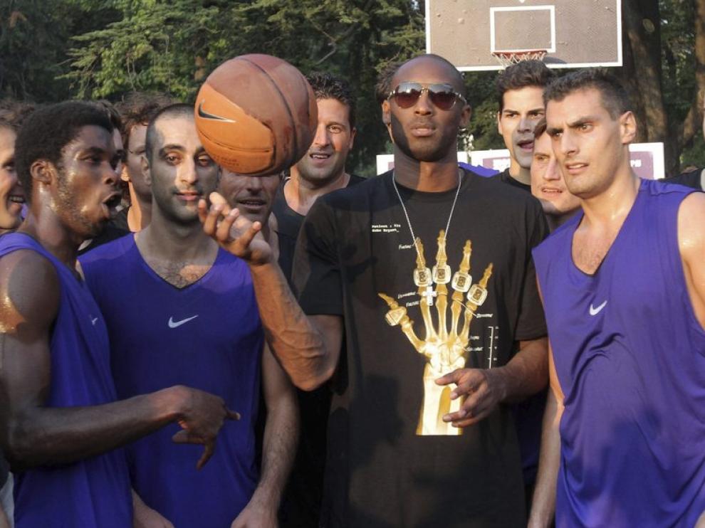 Kobe Bryant dijo este miércoles que es posible que juegue en Italia durante el parón de la NBA