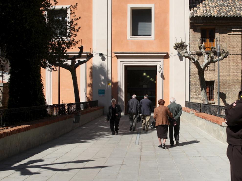 En el Hospital Provincial de Zaragoza se estudian unas 200 mamografías a la semana.