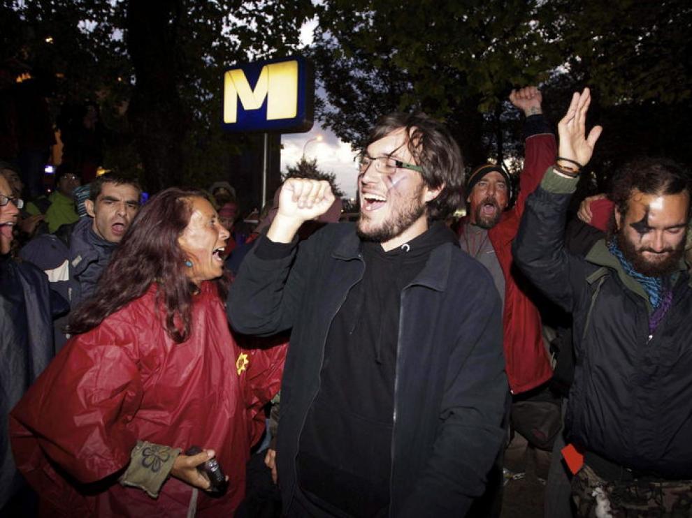 Un grupo de indignados españoles, el sábado en Bruselas