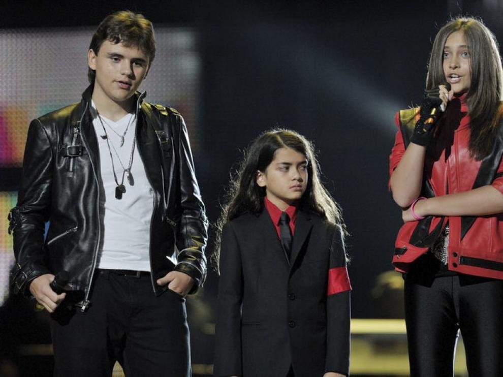 Los hijos de Jackson subieron al escenario en el homenaje a su padre en Cardiff