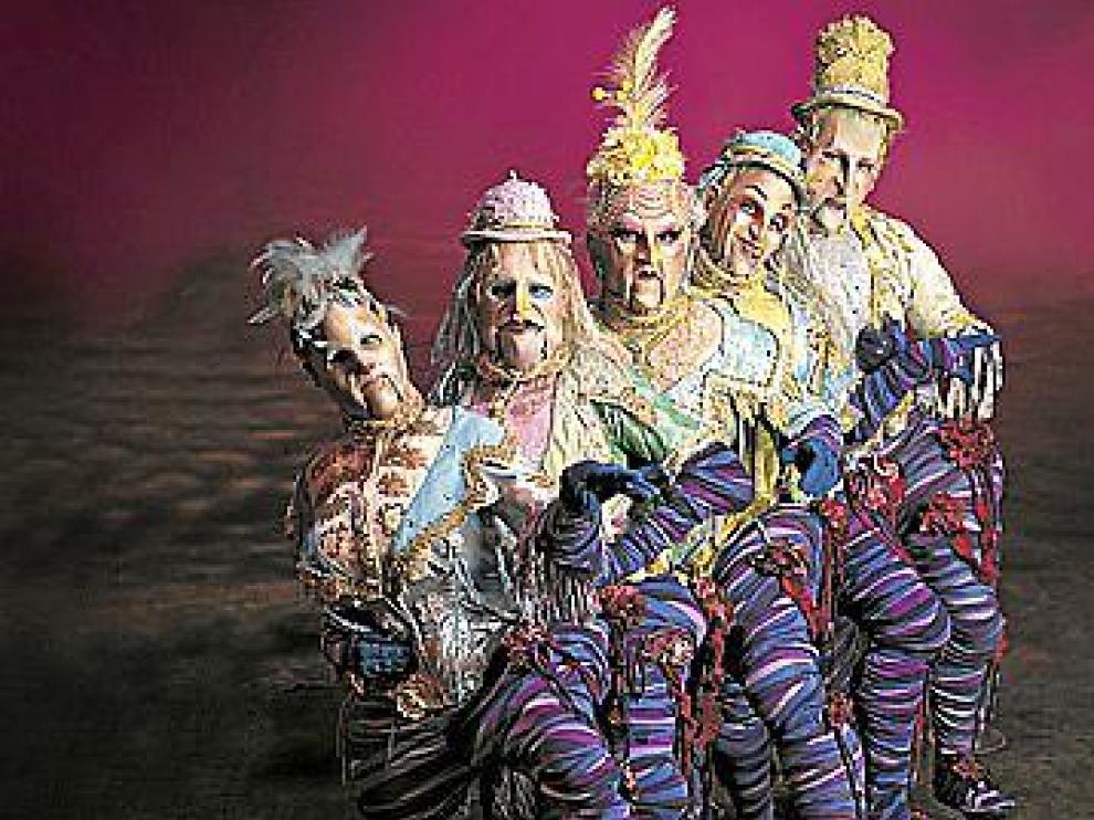 Cinco de los protagonistas del espectáculo 'Alegría' del Circo del Sol.