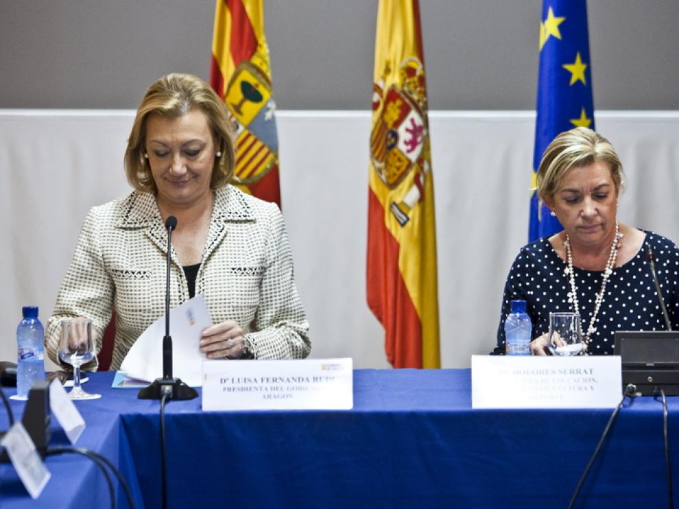 Luisa Fernanda Rudi y Dolores Serrat, en la Mesa de Educación