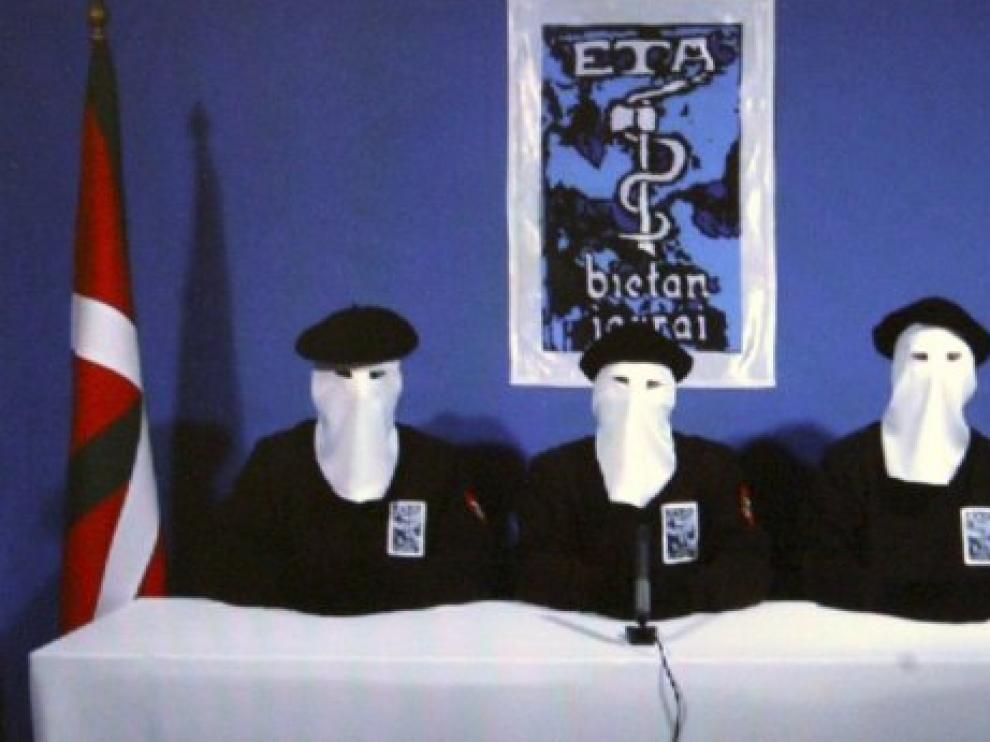 Imagen de archivo de terroristas de ETA