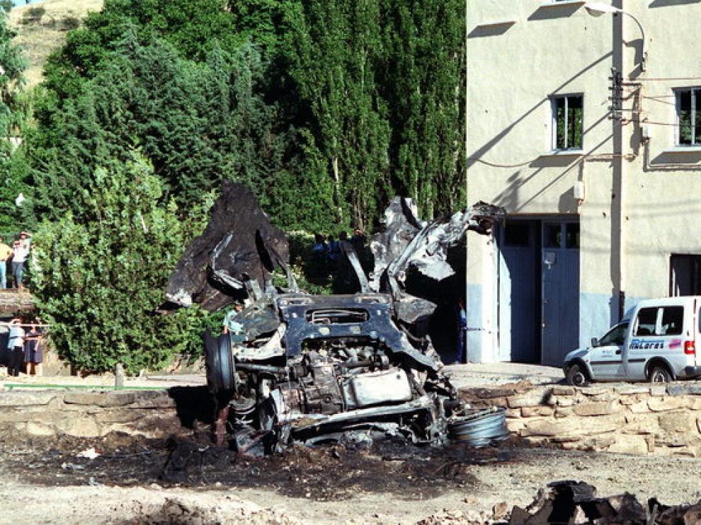 Atentado de Sallent de Gállego, en el que murieron dos guardiaciviles, el 20 de agosto de 2000